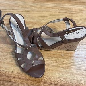 Guess wedges size 9